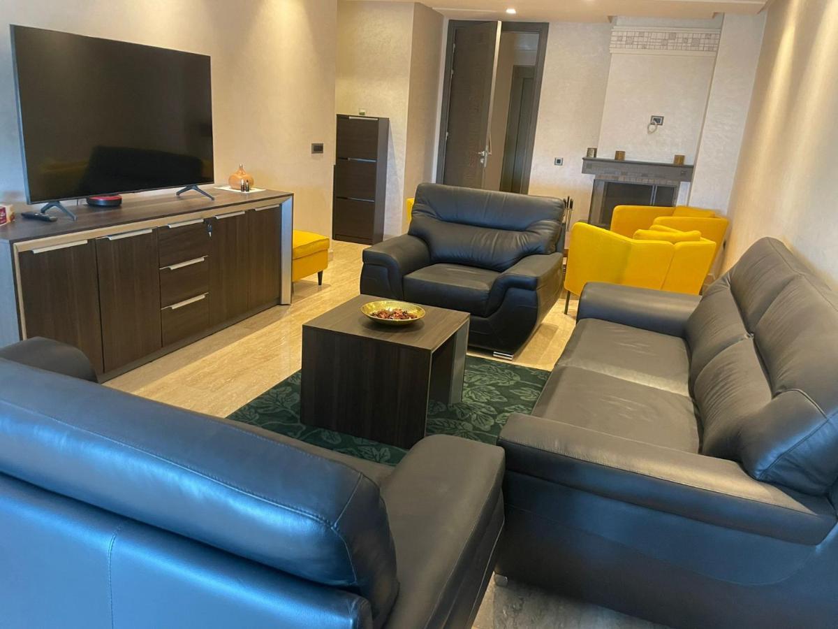 Appartement Haut Standing Proche Gare Casa Voyageur Casablanca Kültér fotó